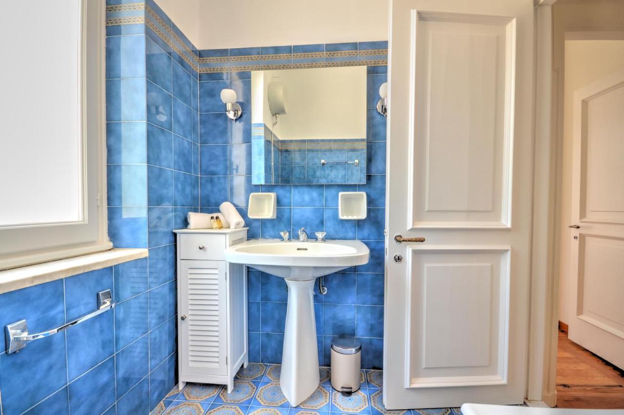 Villa Riviera Rapallo - 5 Min Walking From Beach Buitenkant foto